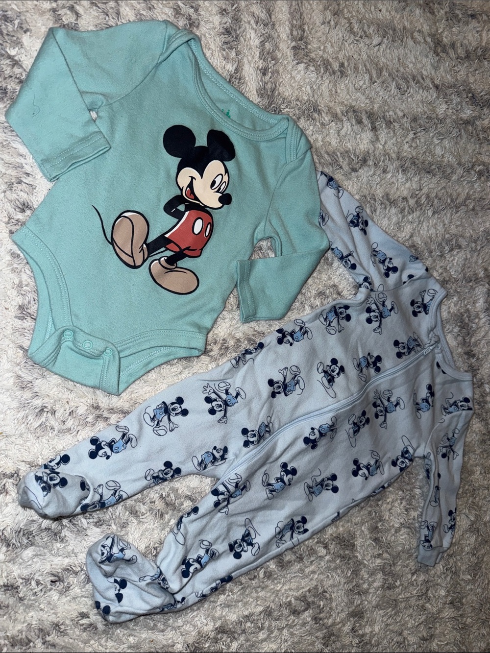 3-6m Vintage Disney Mickey Mouse Baby One-Piece Set in Light Teal and White